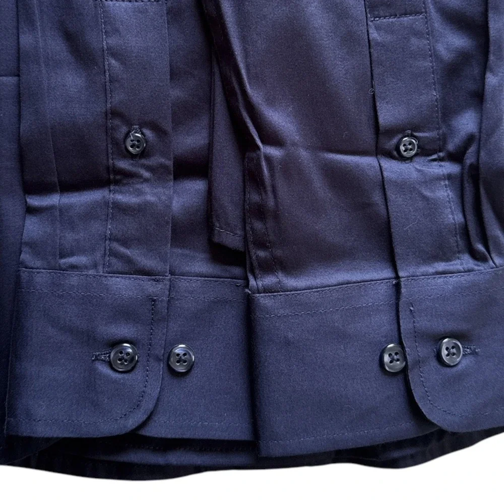 DSTRCT & Row Slim Fit Dress Shirt Navy Size M Wrinkle-Free Long Sleeve Button Up